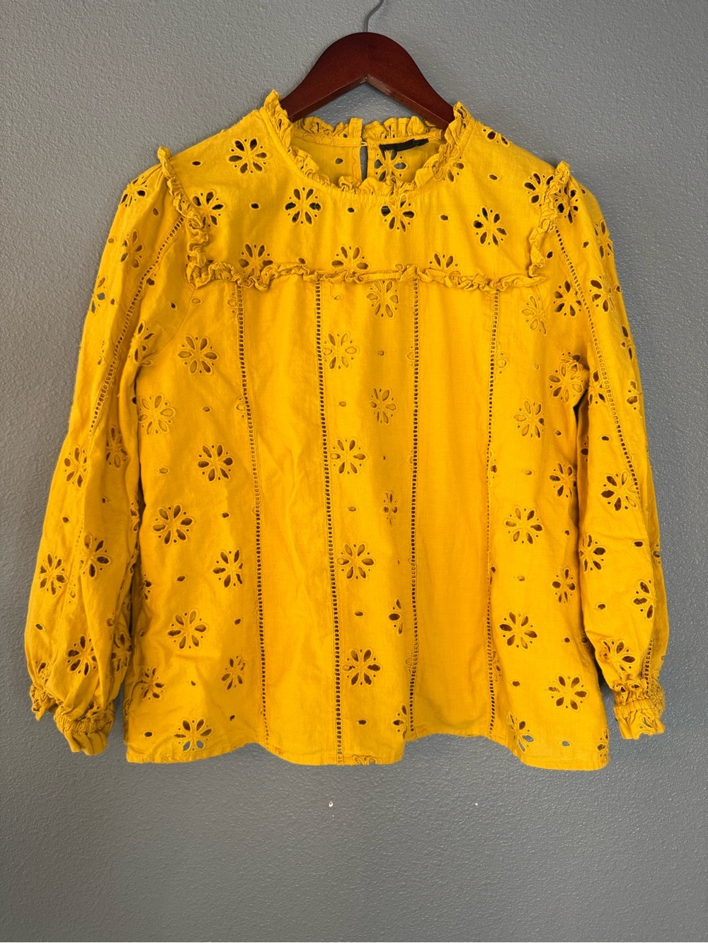 J. Crew Yellow Eyelet Ruffle Mock Neck Long Sleeve Cotton Blouse Top Women’s M